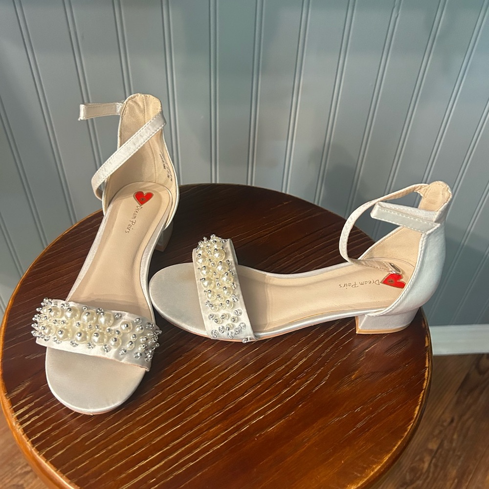 Dream Pairs White Pearl Embellished Low Block Heel Sandals